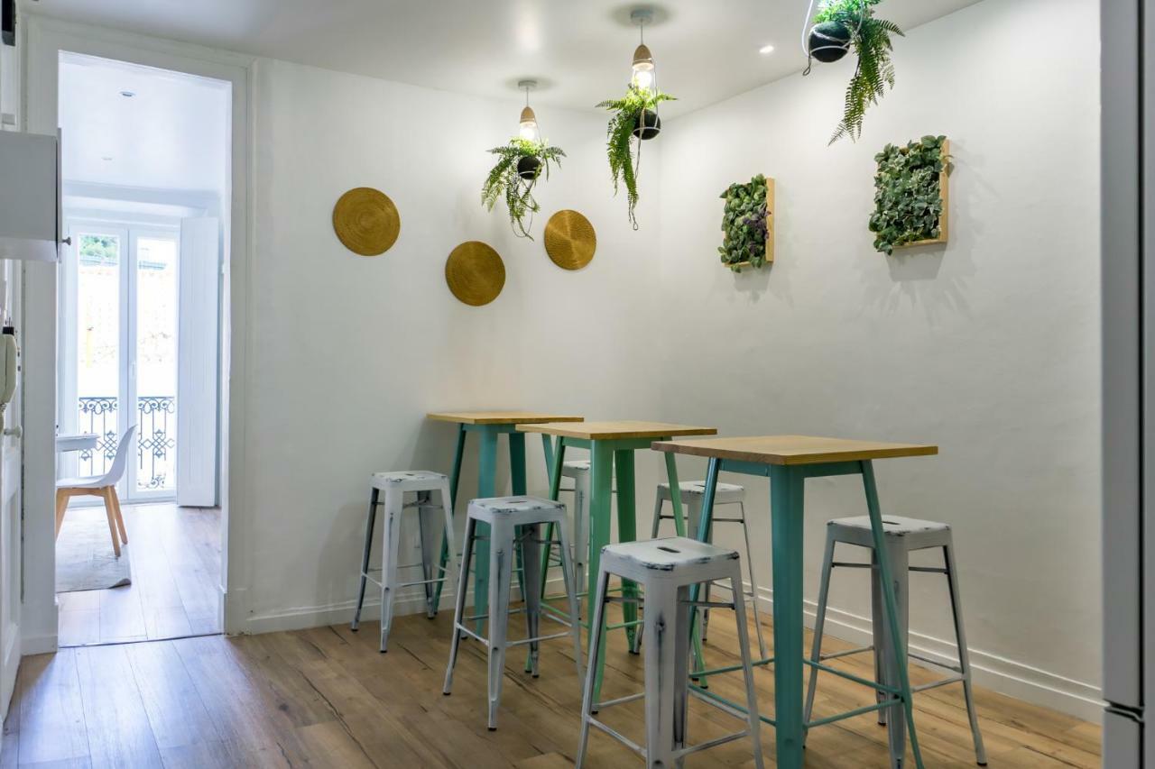 The Color Hostel Лиссабон Экстерьер фото